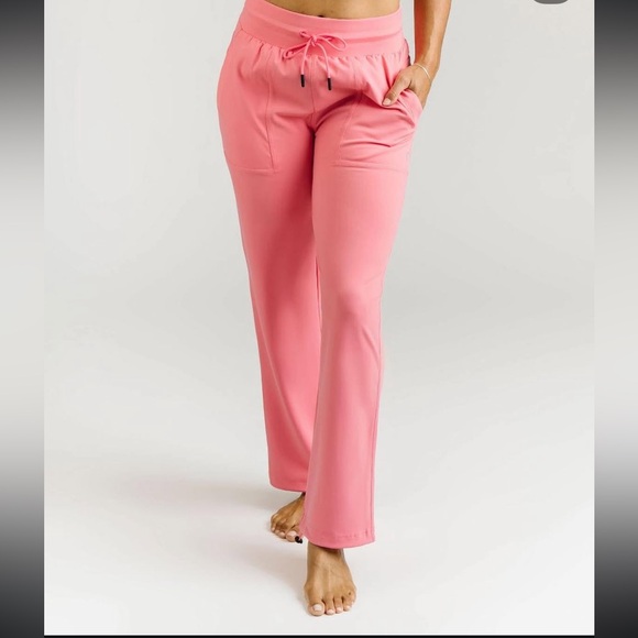 Zyia Coral Adapt Joggers Size Small - Picture 2 of 7